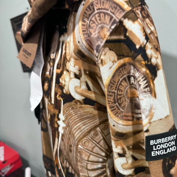 BNWT MENS BURBERRY LONDON SIZE MEDIUM - Picture 5 of 16